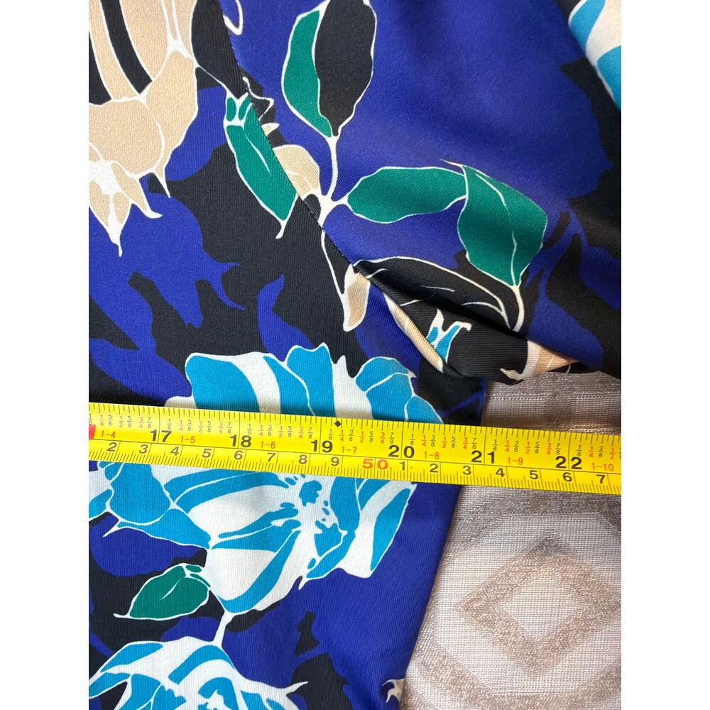 Chico’s Blue Black Floral Zip Neck Top Women’s Size L Long Sleeve Lightweight - Picture 3 of 7